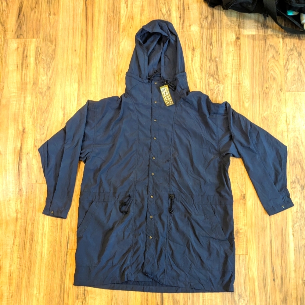 Tenth Mountain unisex windbreaker